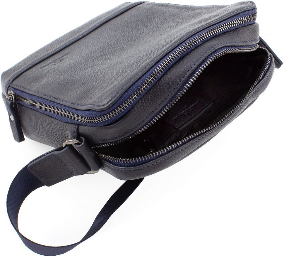 Мужская сумка на плечо синего цвета из фактурной кожи Leather Collection (11125)