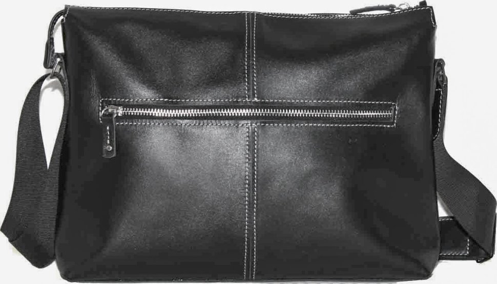 Наплечная сумка мессенджер из гладкой кожи в черном цвете VATTO (11946)