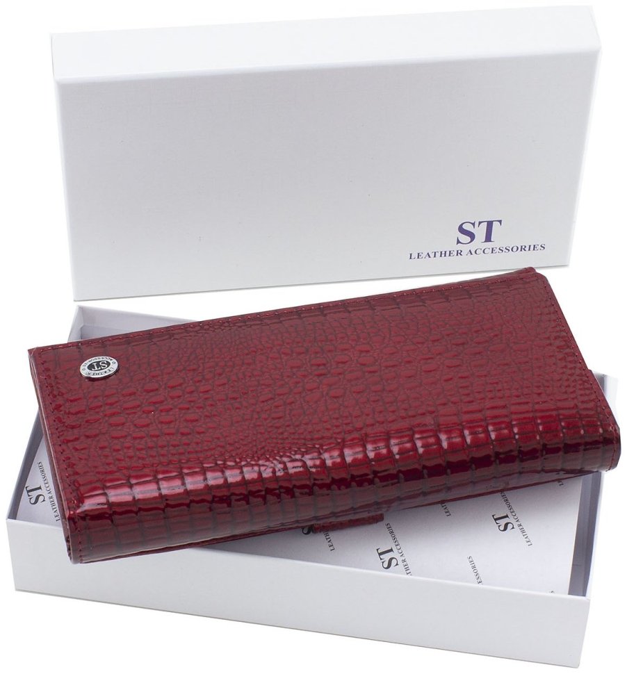 Большой женский кошелек из натуральной лаковой кожи красного цвета на два отдела ST Leather 70806