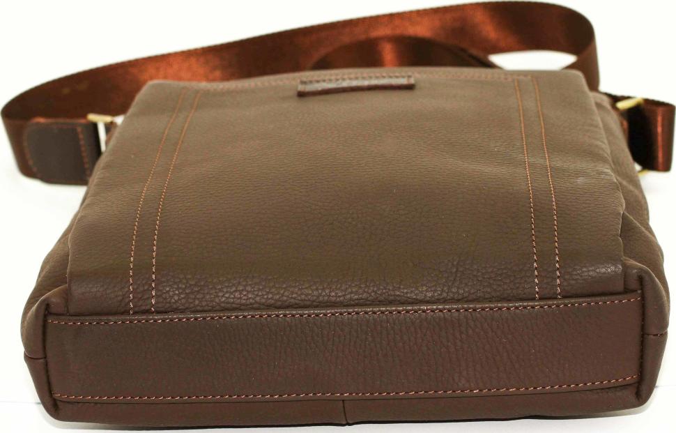 Мужская сумка коричневого цвета VATTO (12048)