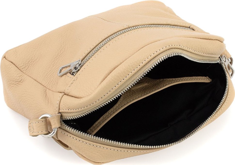 Женская сумка-кроссбоди через плечо из натуральной фактурной кожи пудрового цвета Grande Pelle (59107)