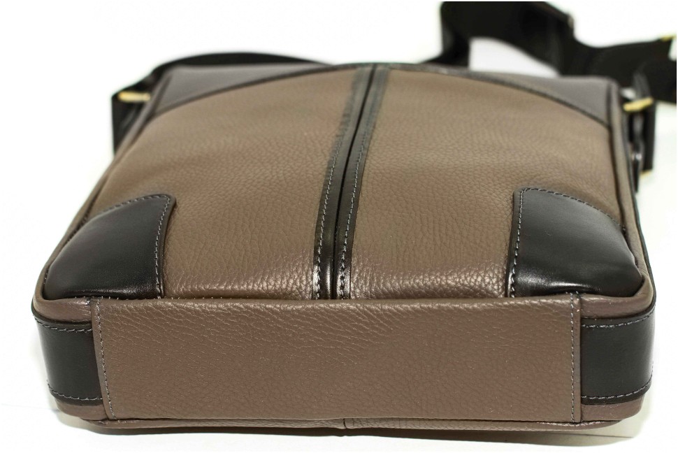 Стильная мужская наплечная сумка серая с черными вставками VATTO (11863)