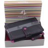 Кожаный женский кошелек черного цвета с розовой строчкой Visconti Malabu 68824 - 9