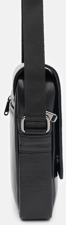 Мужская плечевая сумка из гладкой кожи с клапаном Ricco Grande (56025)
