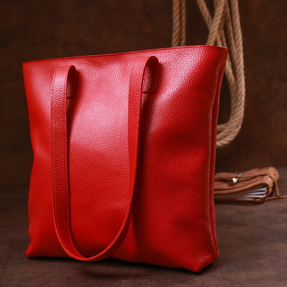 Кожаная вместительная женская сумка-шоппер красного цвета Shvigel (16355)