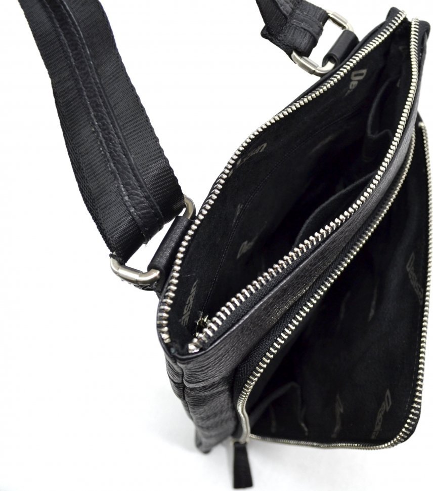 Черная кожаная мужская сумка-планшет небольшого размера на плечо Desisan (19214)
