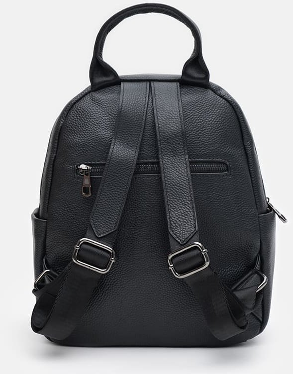 Средний женский кожаный рюкзак черного цвета с фактурой под рептилию Keizer (56027)
