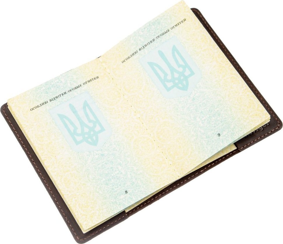 Коричневая матовая обложка на паспорт из натуральной кожи с картой мира Shvigel (2413954)