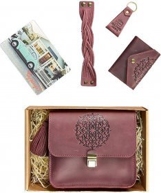 Женский подарочный набор из винтажной кожи (сумка, картхолдер, браслет, брелок) BlankNote (12351)