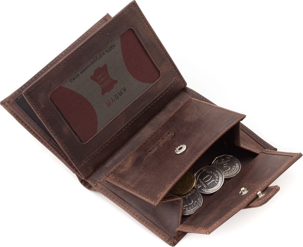 Темно-коричневое мужское портмоне из винтажной кожи с хлястиком на кнопке KARYA (18262)