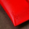 Женская кожаная тревел-косметичка красного цвета с клапаном на кнопках Shvigel (2416421) - 8