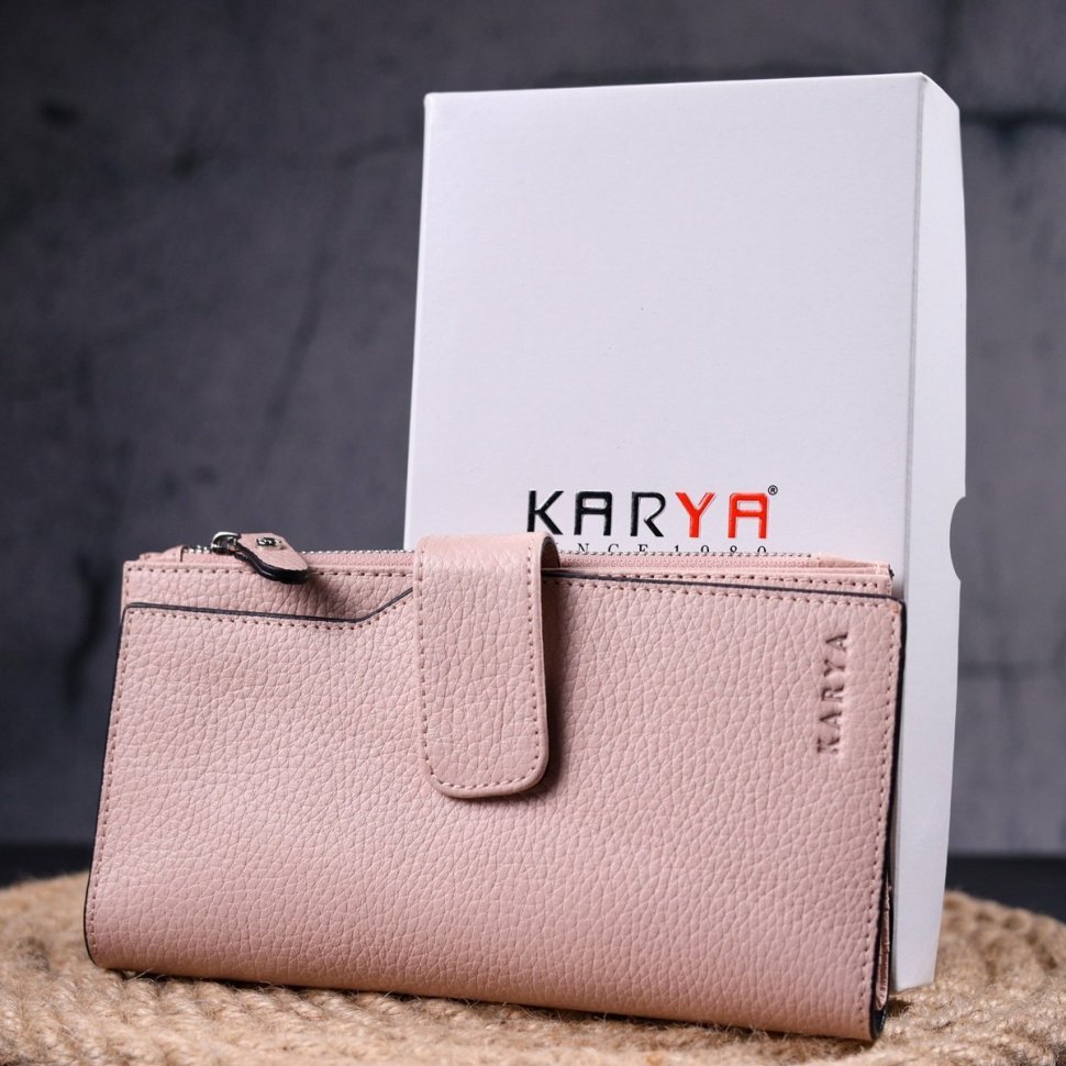 Вместительное женский кошелек из натуральной кожи пудрового цвета KARYA (2421335)