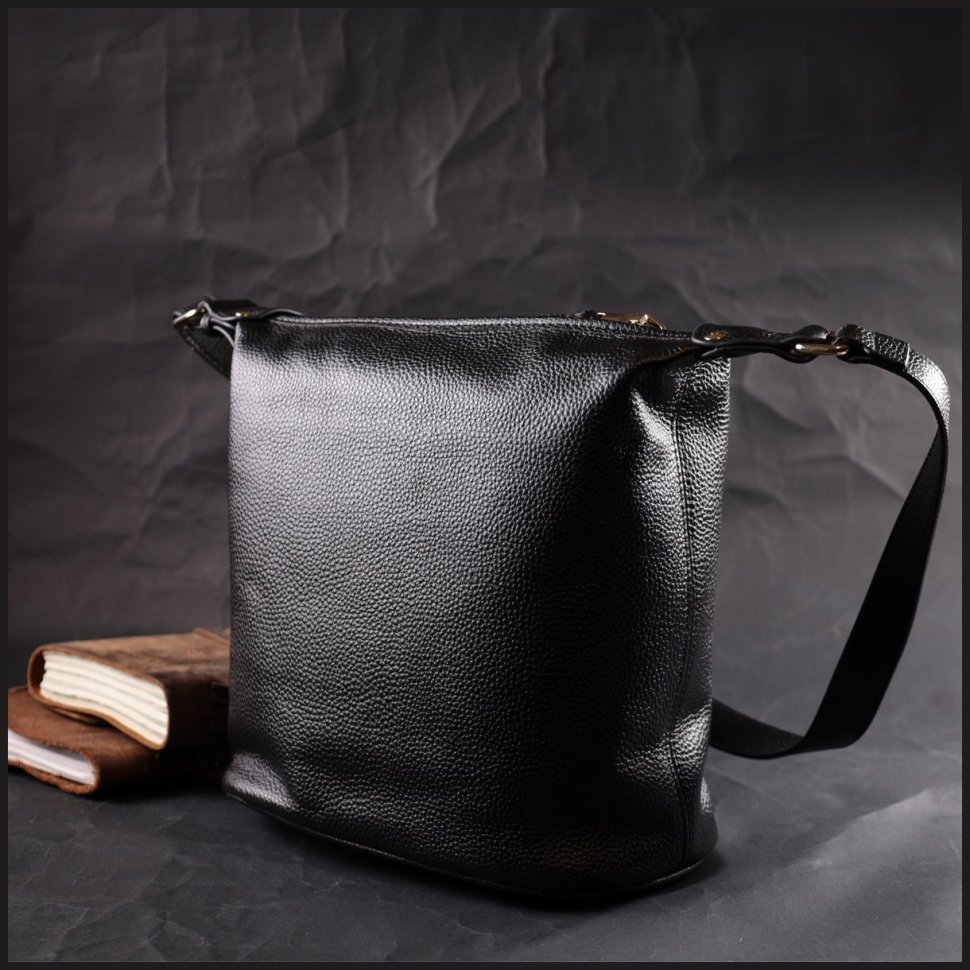 Черная женская сумка из натуральной кожи флотар с одной лямкой Vintage 2422305