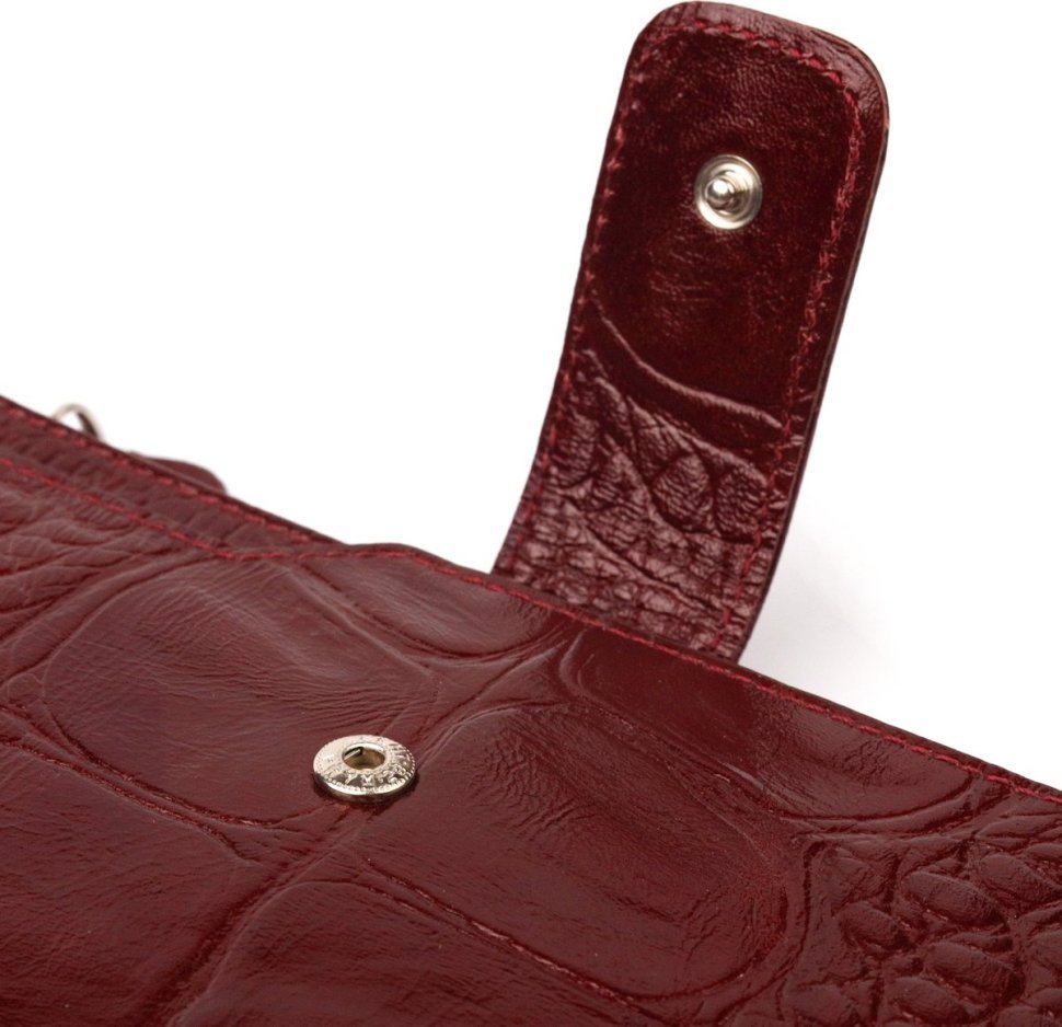 Вертикальный женский кошелек бордового цвета из натуральной кожи с тиснением под крокодила CANPELLINI (2421644)