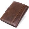 Коричневое мужское портмоне из гладкой кожи с хлястиком на кнопке Vintage (2414925) - 2