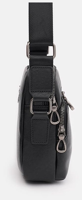 Мужская кожаная сумка-барсетка в классическом черном цвете с ручкой Ricco Grande 71559