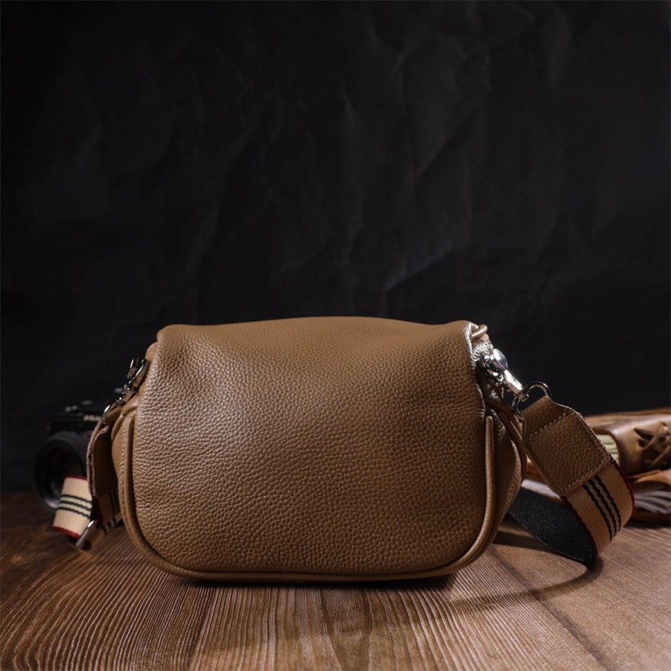 Женская сумка через плечо из натуральной кожи бежевого цвета Vintage (2422111)