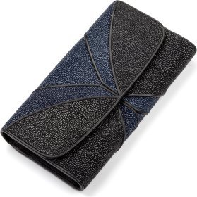 Черно-синий кошелек из натуральной кожи морского ската с фиксацией STINGRAY LEATHER (024-18095)