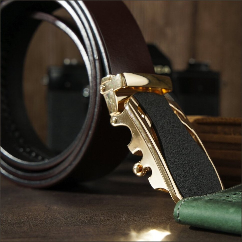 Мужской брючный ремень коричневого цвета с стильной автоматической пряжкой Vintage 2420323