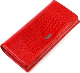 Вместительный женский кошелек красного цвета из натуральной кожи с тиснением CANPELLINI (2421709)