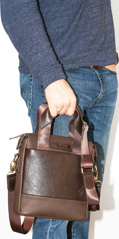Мужская вертикальная сумка коричневого цвета VATTO (12015)