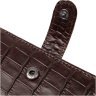 Коричневый мужской бумажник среднего размера из натуральной кожи с тиснением под крокодила BOND (2422058) - 3