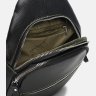 Черная мужская сумка-слинг из износостойкой кожи на молниевой застежке Keizer (21411) - 6
