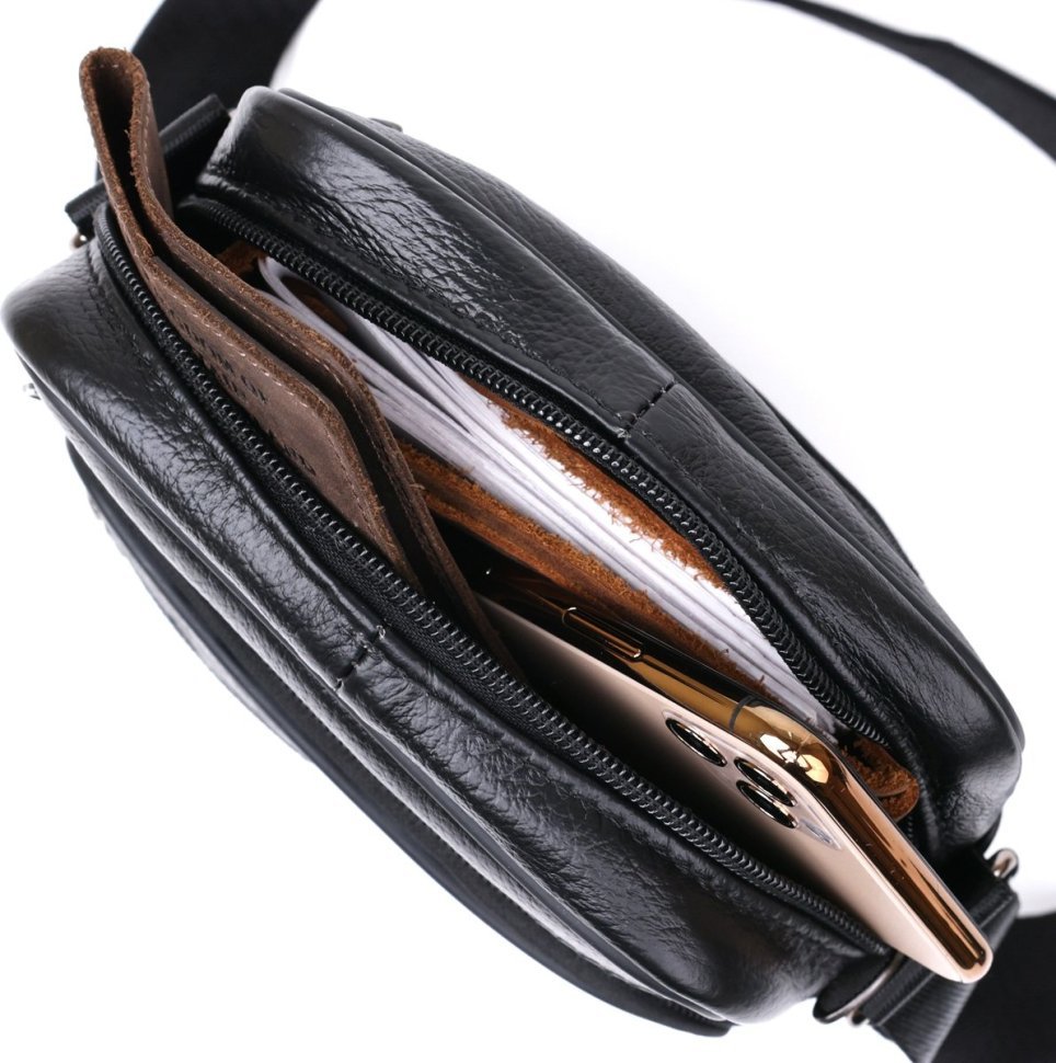 Кожаная небольшая мужская сумка-планшет черного цвета с ремешком на плечо Vintage (20370)