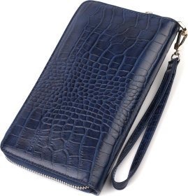 Синій гаманець-клатч із натуральної шкіри з тисненням під крокодила CANPELLINI (2421922)