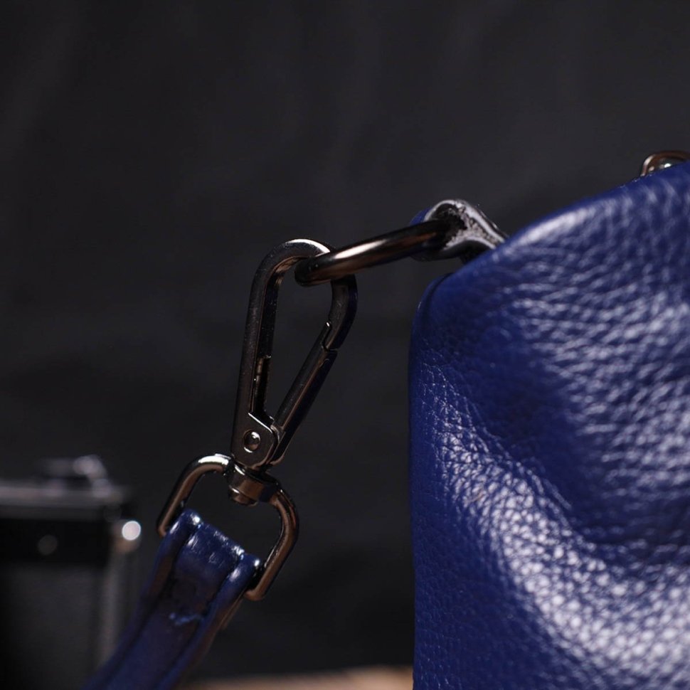 Средняя женская сумка на три отделения из натуральной кожи синего цвета Vintage (2422137)