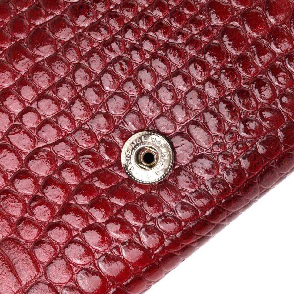 Женский кошелек красного цвета из натуральной кожи с тиснением под рептилию KARYA (2421173) 