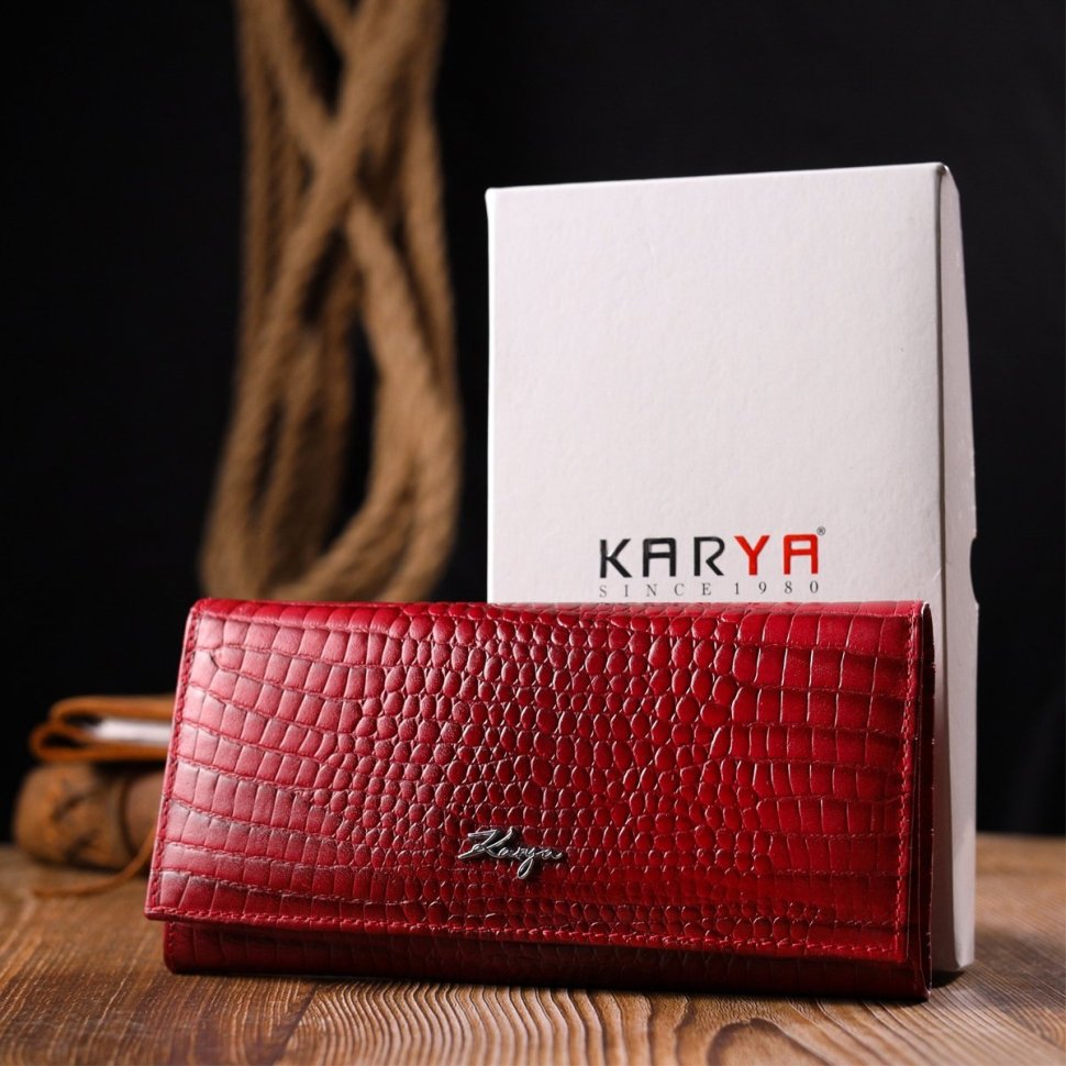 Женский кошелек красного цвета из натуральной кожи с тиснением под рептилию KARYA (2421173) 