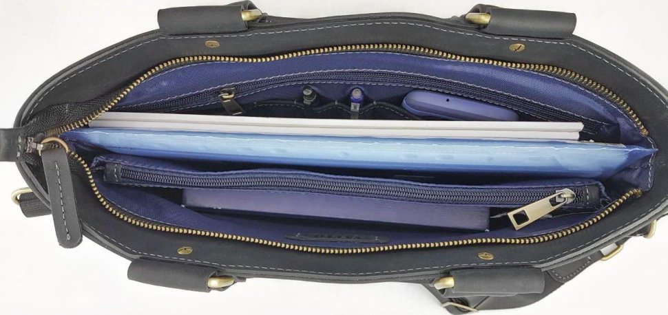Вместительная мужская деловая сумка из кожи Крейзи с ручками VATTO (11930)