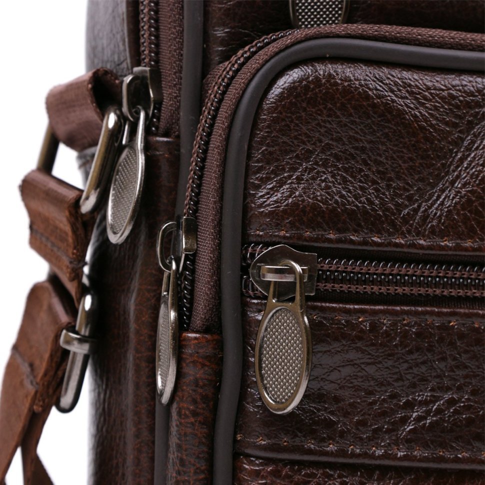 Недорогая мужская сумка из натуральной кожи темно-коричневого цвета с ручкой Vintage (20473)