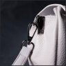 Кожаная женская сумка-кроссбоди белого цвета с клапаном Vintage 2422255 - 9