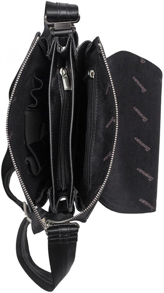 Черная мужская наплечная сумка из мягкой кожи с клапаном DESISAN (19145)