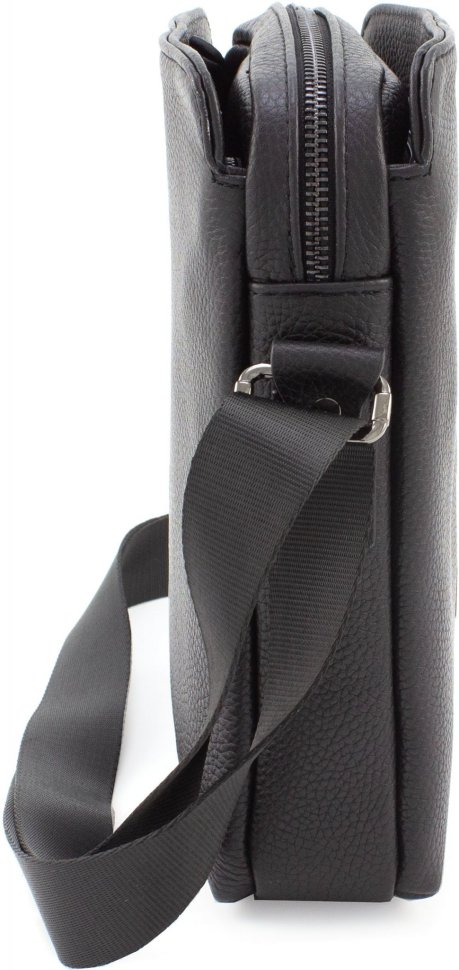 Просторная кожаная сумка черного цвета на плечо Leather Collection (11128)