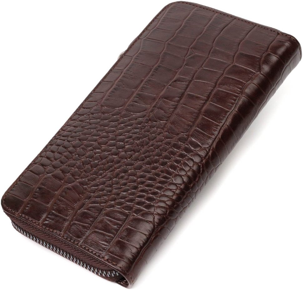 Вместительный кошелек из натуральной кожи коричневого цвета с тиснением под крокодила BOND (2421982)