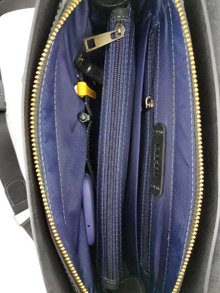 Черная мужская сумка вертикального типа через плечо VATTO (11742)