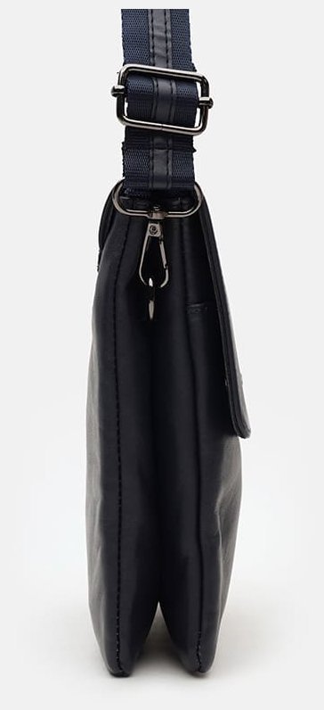 Чоловіча сумка планшет із натуральної шкіри з клапаном на магніті Ricco Grande синього кольору 96500 фото №4 Чоловіча сумка планшет із натуральної шкіри з клапаном на магніті Ricco Grande синього кольору 96500 modnotak фото №4