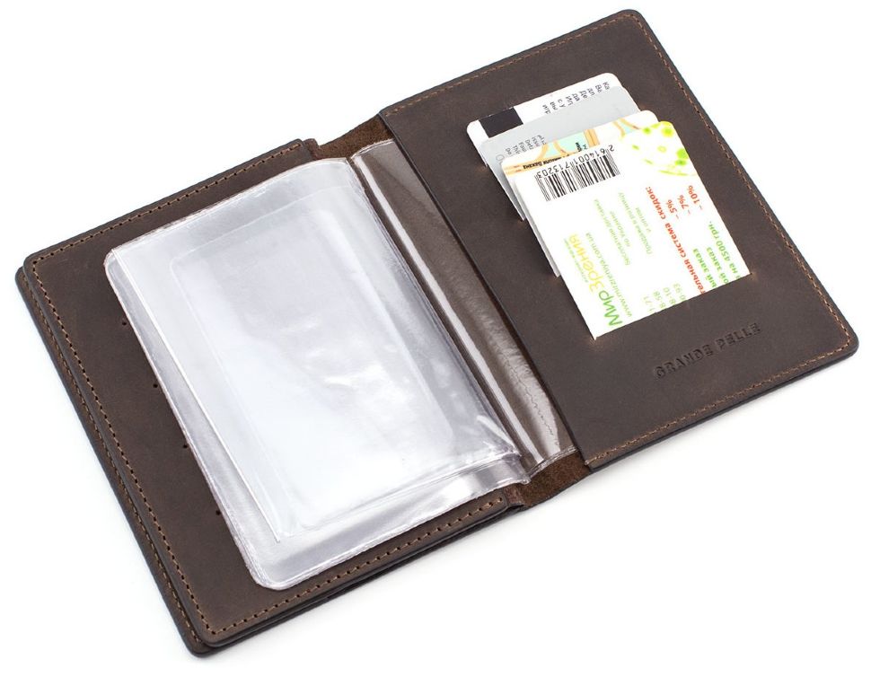 Шкіряна обкладинка для паспорта і автодокументів коричневого кольору Grande Pelle (13068)