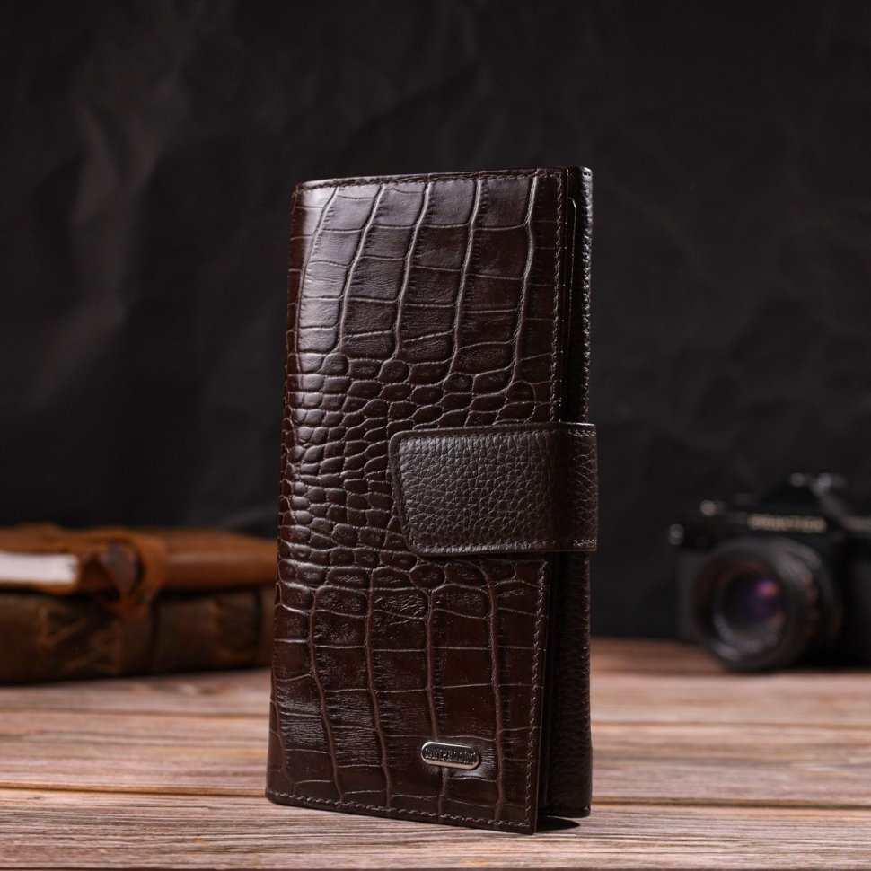 Місткий коричневий чоловічий гаманець з натуральної шкіри з тисненням під крокодила CANPELLINI (2421837)