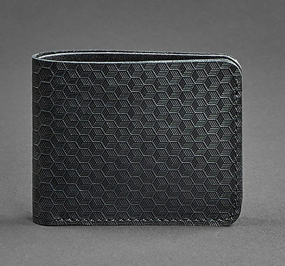Мужское портмоне черного цвета из натуральной кожи с принтом карбона BlankNote (12543)