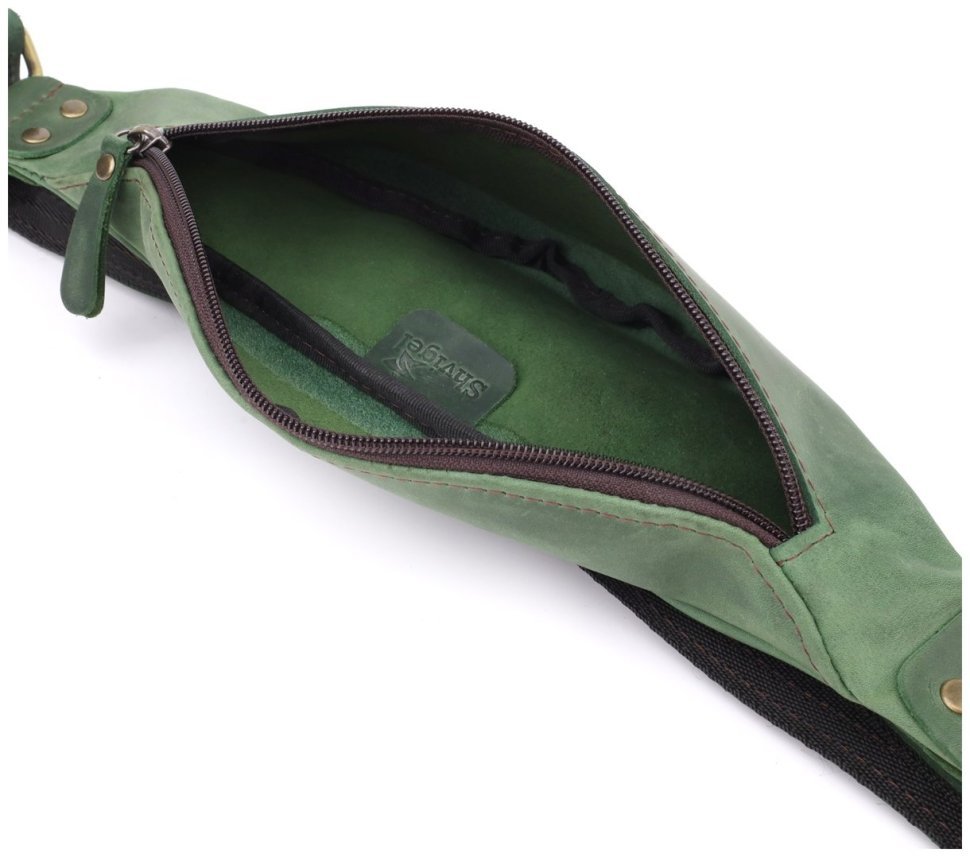 Мужская вместительная сумка-бананка из винтажной натуральной кожи Shvigel 95101 зелёного цвета фото №7 Мужская вместительная сумка-бананка из винтажной натуральной кожи Shvigel 95101 зелёного цвета modnotak фото №7