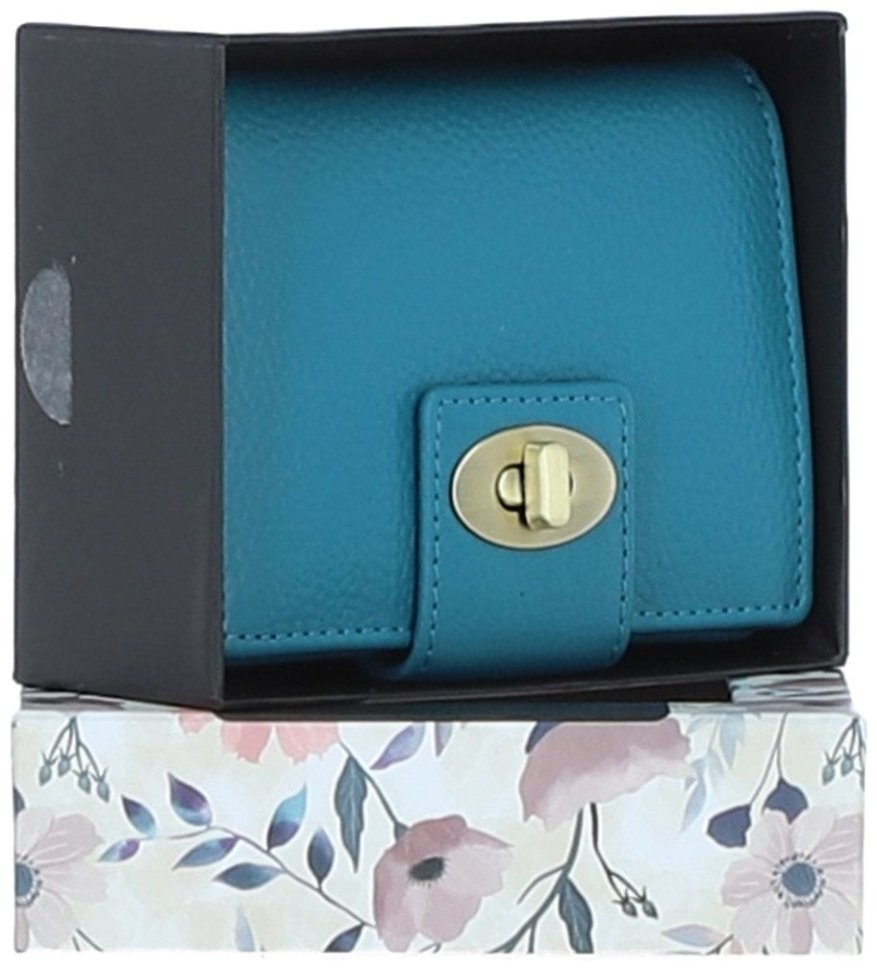 Стильный женский кожаный кошелек с ID-окошком для документов Ashwood Y60 Turq 97801 голубого цвета modnotak фото №4