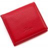 Практичний жіночий гаманець у два складання з фактурної шкіри червоного кольору KARYA (19521) - 3