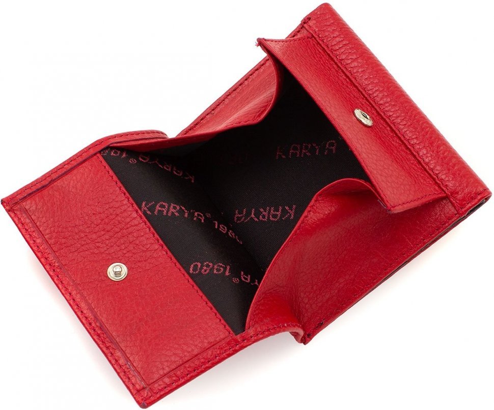 Практичный женский кошелек в два сложения из фактурной кожи красного цвета KARYA (19521)