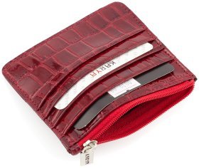 Миниатюрный кожаный женский картхолдер красного цвета с тиснением под крокодила KARYA (15503)