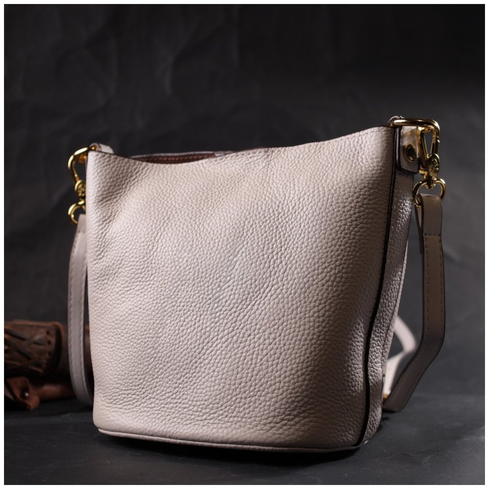 Плечова жіноча сумка з натуральної шкіри молочного кольору на магніті Vintage 2422365