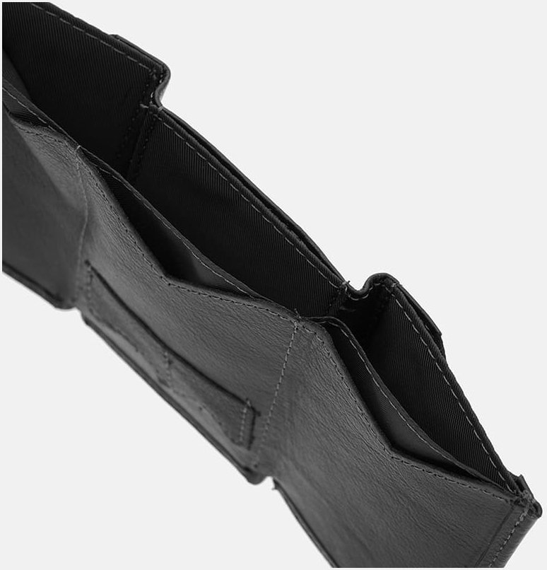 Маленький кожаный кошелек тройного сложения в черном цвете Ricco Grande 65002